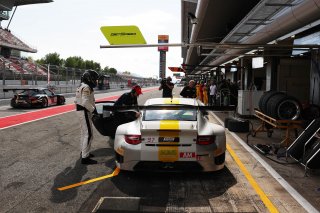 #97 - Marketing South - Porsche 997 GT3R - Scott O'DONNELL (NZL), 04/10/2026 BARCELONA
