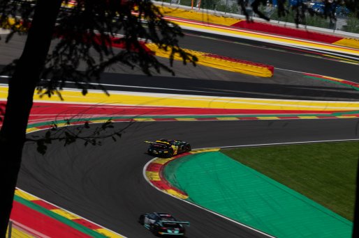 #47 - Quinntech Racing - Audi R8 LMS Ultra - Mark COLE (GBR) - Alvaro PARENTE (PRT), #69 - Motohistorics - Mercedes-Benz SLS AMG GT3 - Philip KADOORIE (HKG) - Robert HUFF (GBR), 24/05/2026 Spa Francorchamps, Mathis JULLIA
 | SRO Motorsports Group