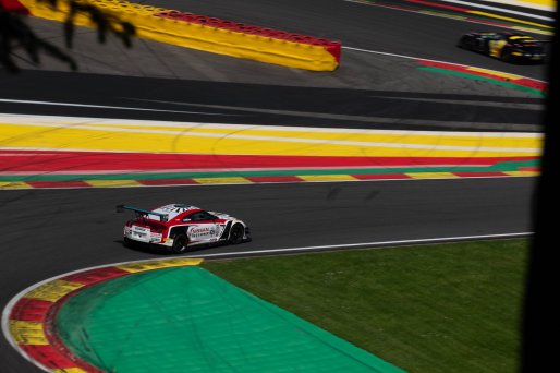 #105 - Team Parker Racing - Nissan GTR Nismo GT3 - Shaun LYNN (GBR) - Max LYNN (GBR), 24/05/2026 Spa Francorchamps, Mathis JULLIA
 | SRO Motorsports Group